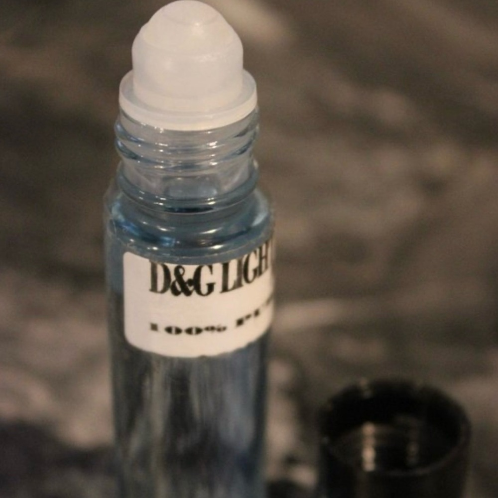 D&G Light Blue 100% pure Body oil